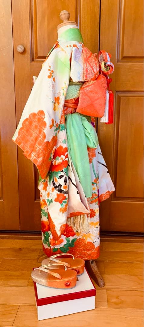 七五三　三歳から五歳の女の子のお支度　振袖コーディネート　お着物セット　女児着物