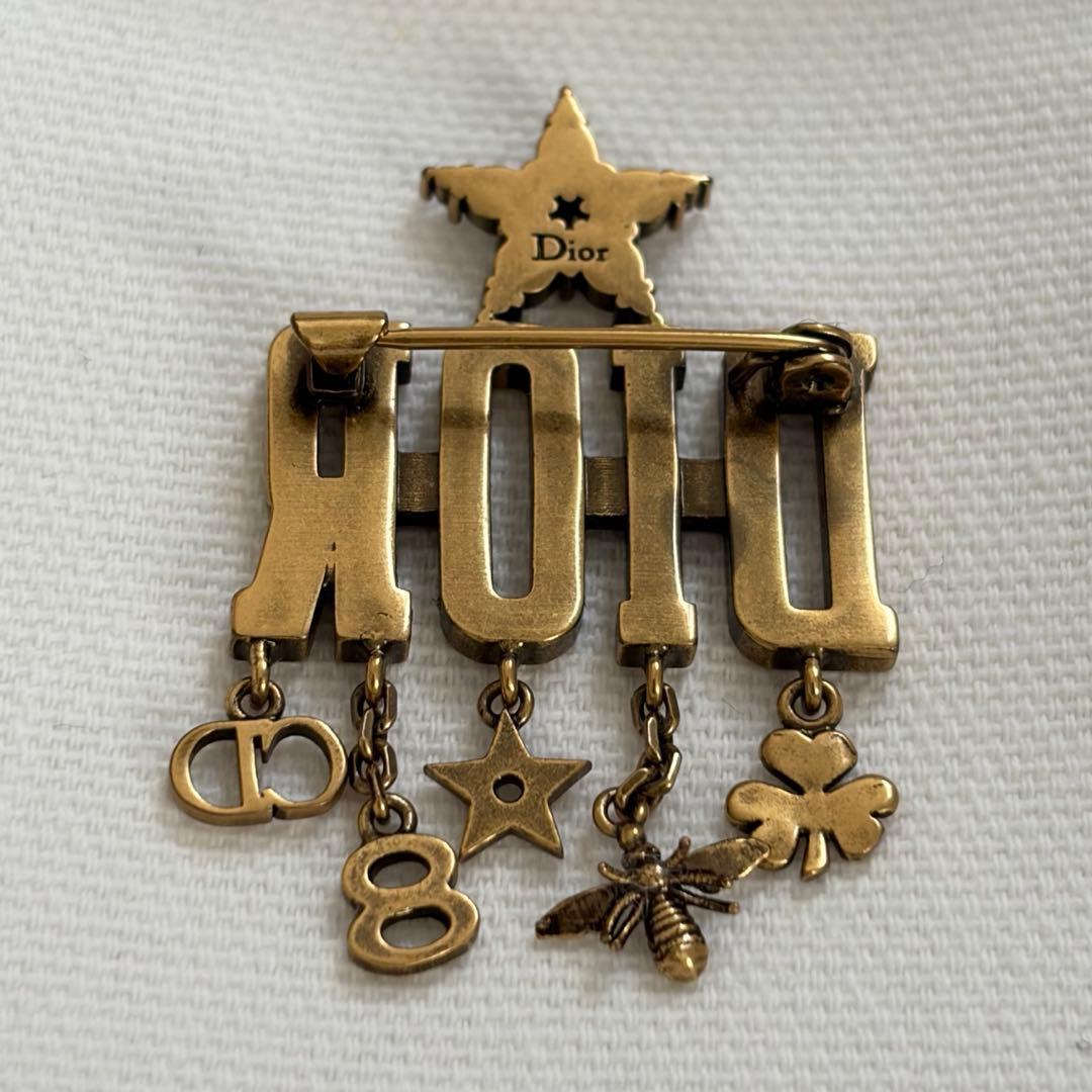 Christian Dior BEE 8 アイコン ブローチ ロゴ 星 ハチ 蜂