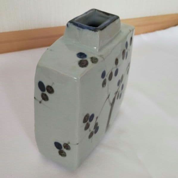 人間国宝　加藤卓男　美濃焼　平扁壺　高さ17cm　桐箱、由緒書付き