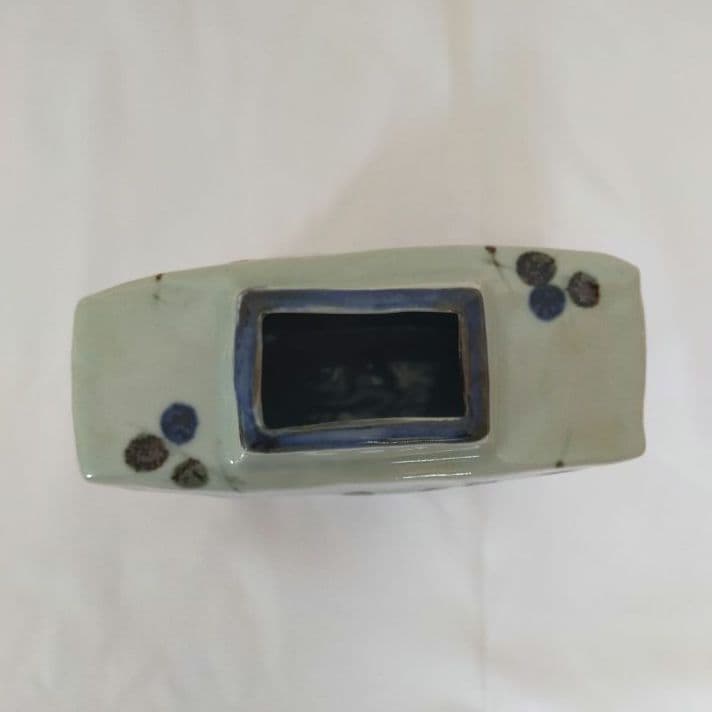 人間国宝　加藤卓男　美濃焼　平扁壺　高さ17cm　桐箱、由緒書付き