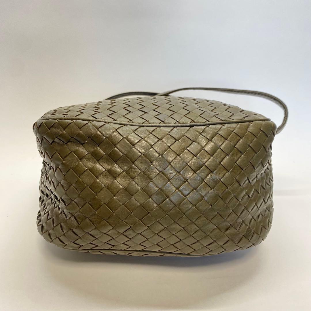 ボッテガヴェネタ カーキ ショルダーバッグ イントレチャート 巾着