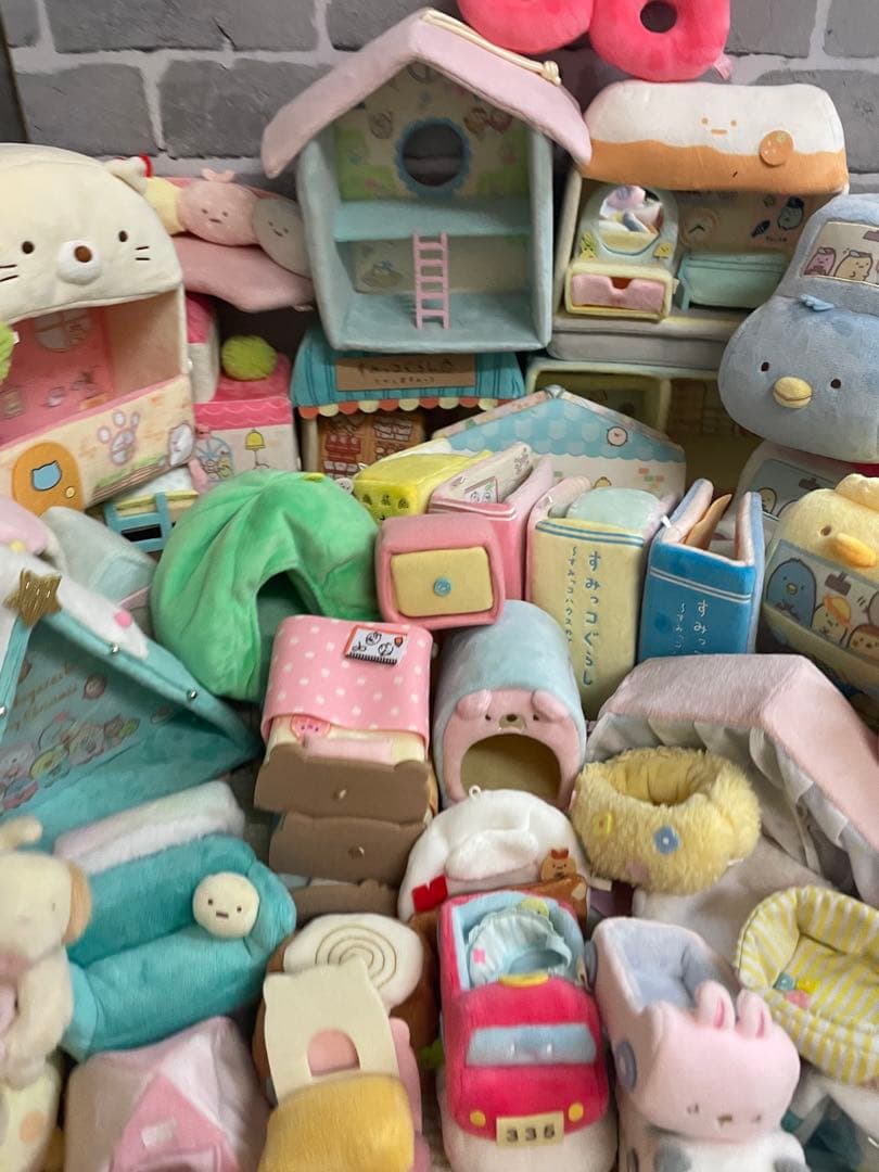 すみっコぐらし　お家と小物　まとめ売り