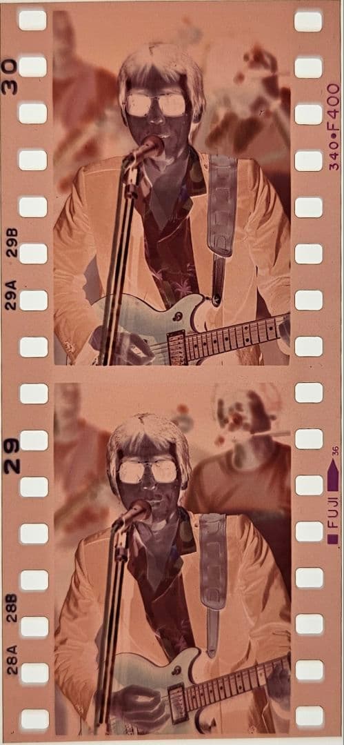 寺尾聰ネガフィルム2コマ