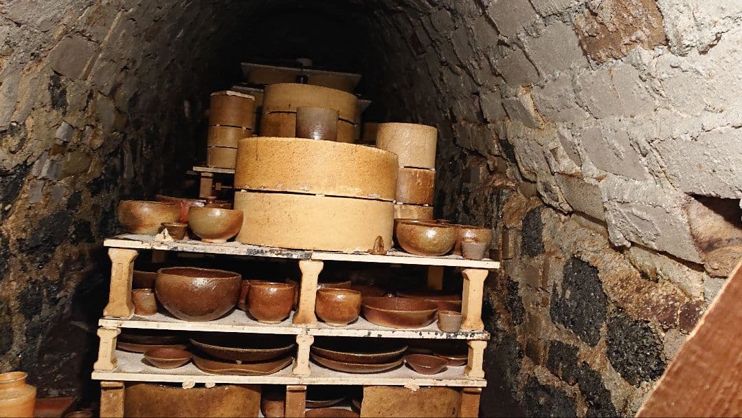 ●【ギザ口】99 .一輪挿し、徳利…備前焼