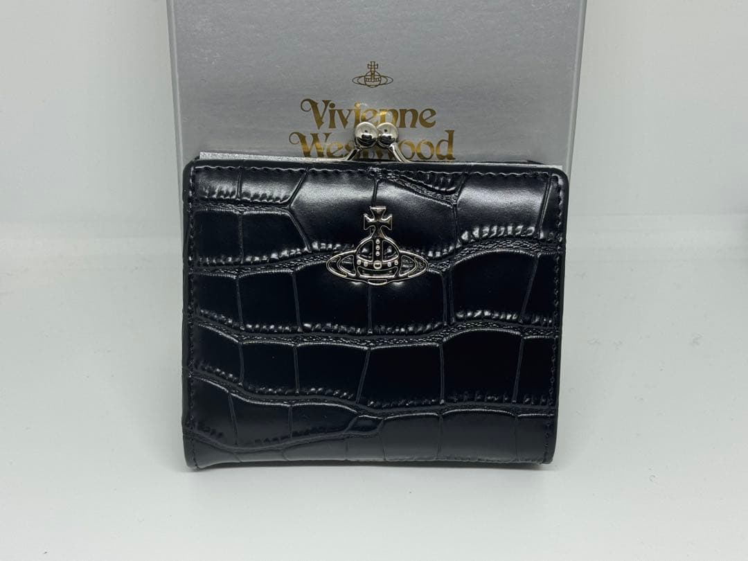 【新品未使用】Vivienne Westwood ブラック二つ折り財布