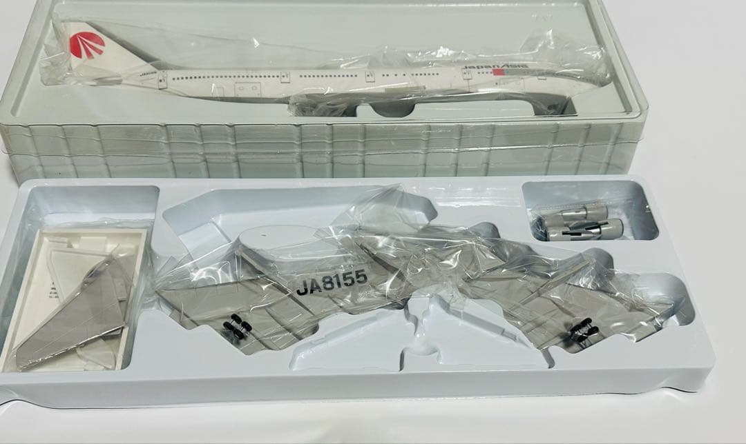 JALUX 1/200 JAA 747-200 (日本アジア航空)