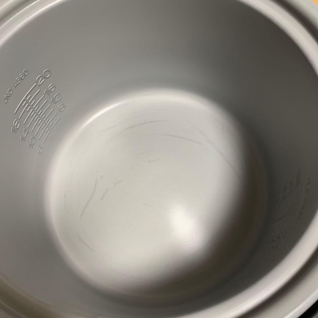 TIGER 炊飯ジャー　品番JNO-A360 色ステンレスXS 100v