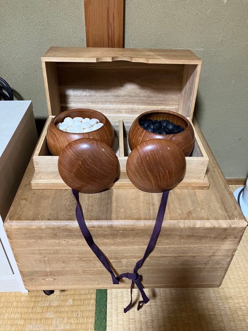 綺麗 極厚 新榧 碁盤 天地柾 木目繊細 超重量 貴重 碁石セット