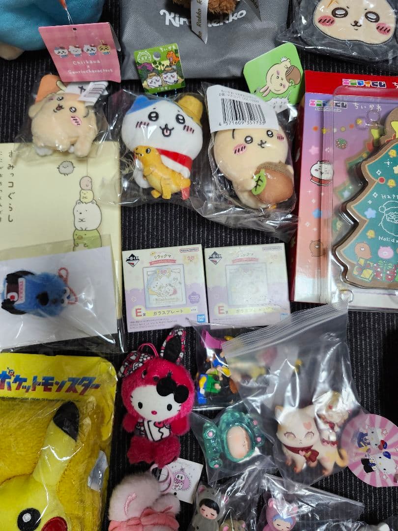 ご当地キティ　ちいかわ　シール　まとめ売り