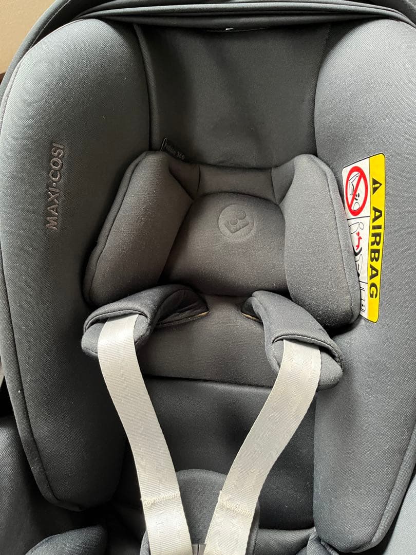 MAXI-COSI pebble 360 pro エッセンシャルグラファイト