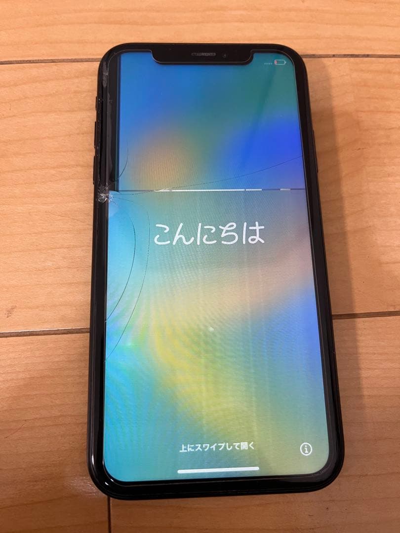 iPhoneXR 本体　画面ヒビ　液晶漏れ　初期化済み