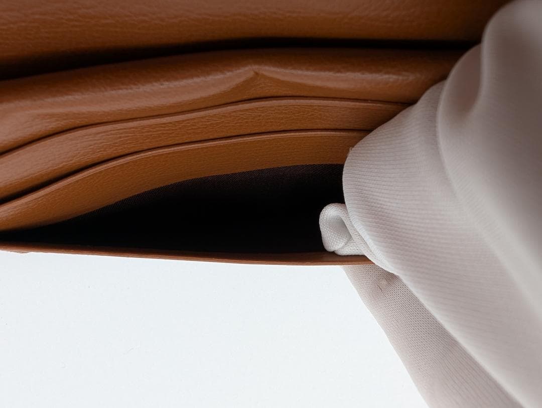 LOEWE ベラスケス コンパクト 二つ折り財布