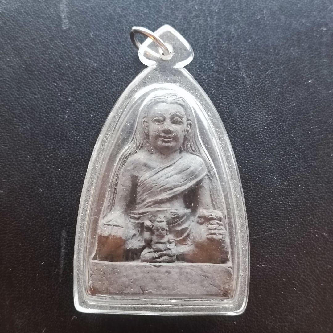 強いクメール魔法による宝の女神　チャオメークンサープ2554