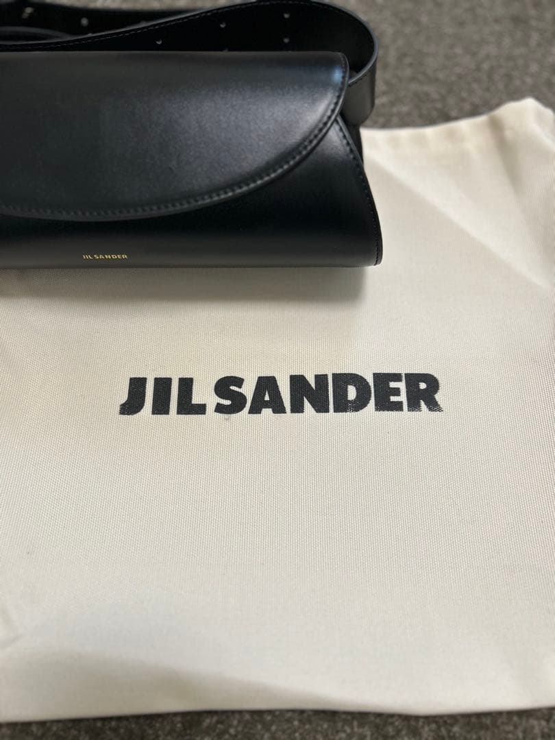 JIL SANDER ジルサンダー　カンノーロ　ブラックレザーショルダーバッグ