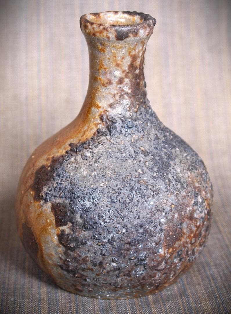 希少作★小山末廣【師：金重素山】備前(窯変〉徳利★共箱