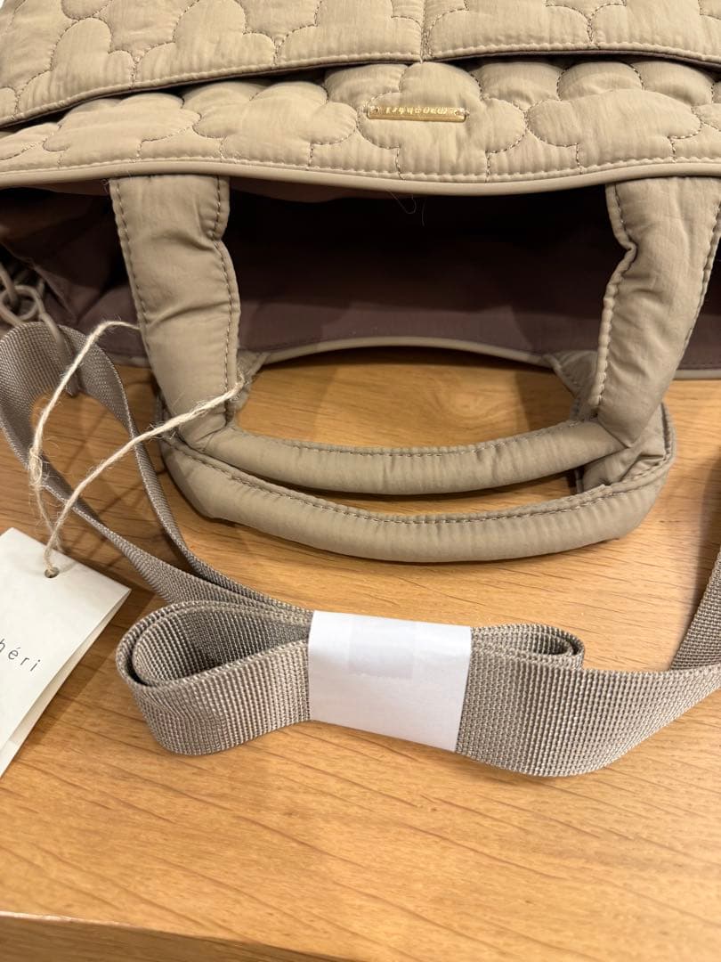 【未使用品】モンシェリ　フラワーキルティング3wayおでかけバッグ　MOCHA