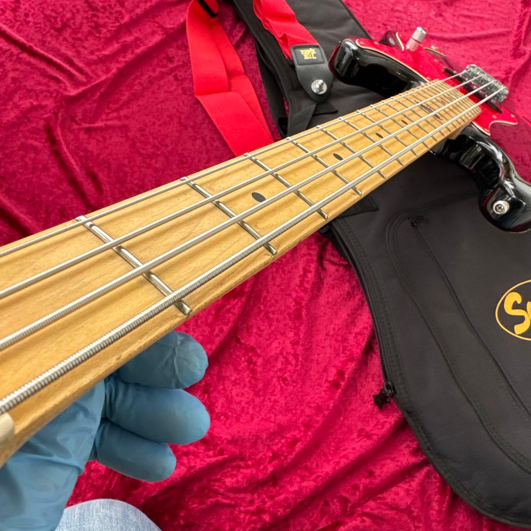美品 メンテ済 Squier Pete Wentz Precision Bass