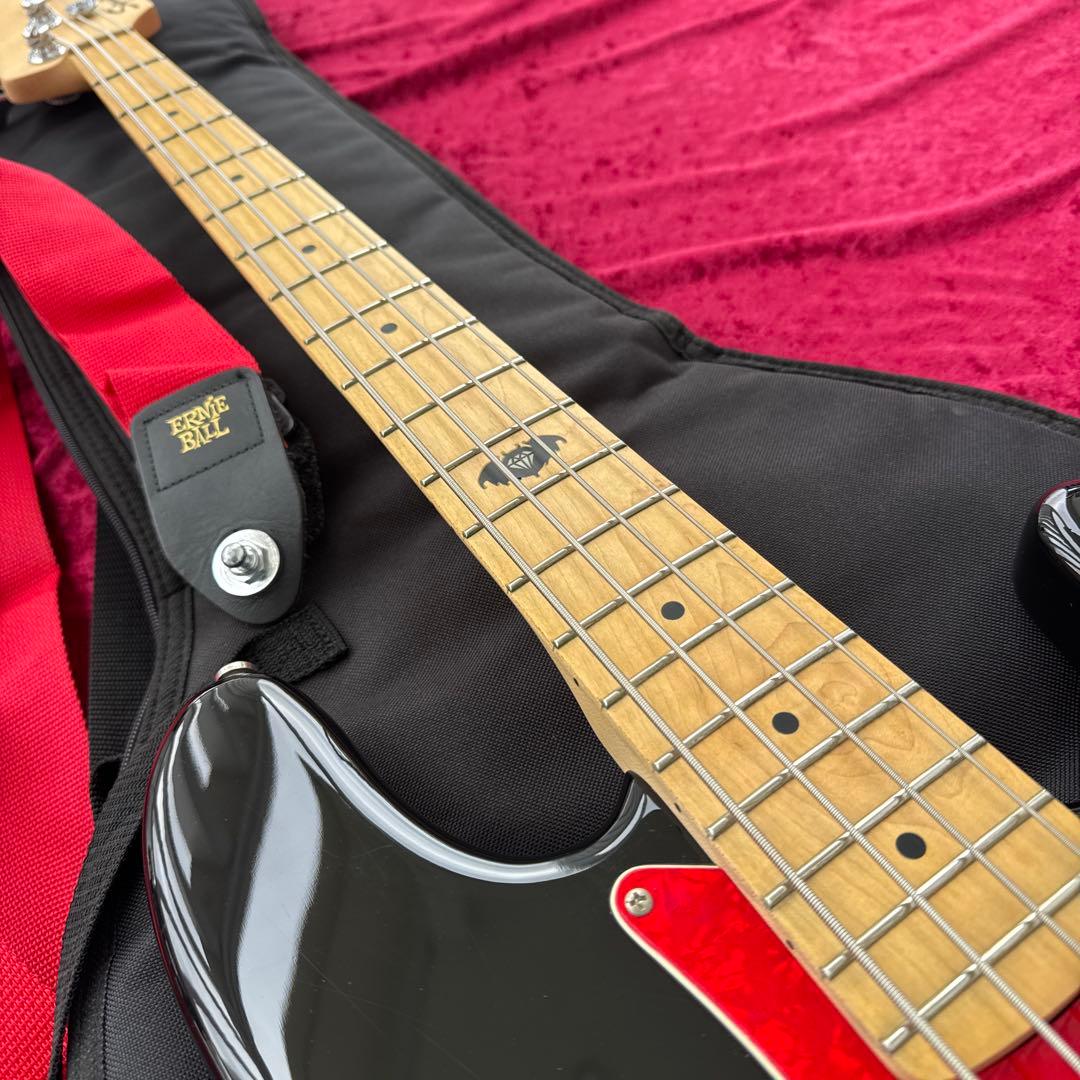 美品 メンテ済 Squier Pete Wentz Precision Bass
