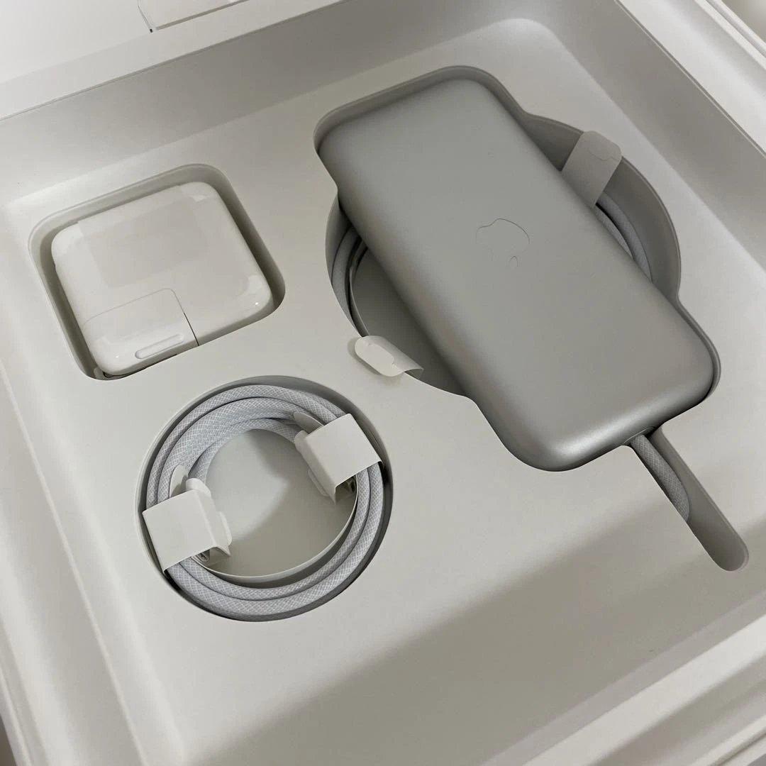 Apple Vision Pro 1TB MQLA3J/A ヘッドセット 中古