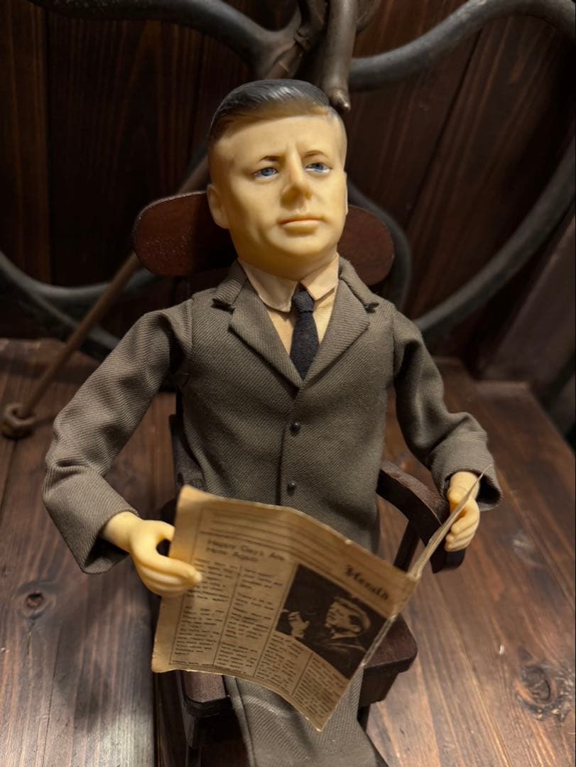 希少 KAMAL社製 ジョン・F・ケネディ ヴィンテージドール オルゴール