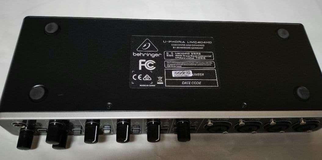 BEHRINGER　オーディオインターフェース UMC404HD　ベリンガー