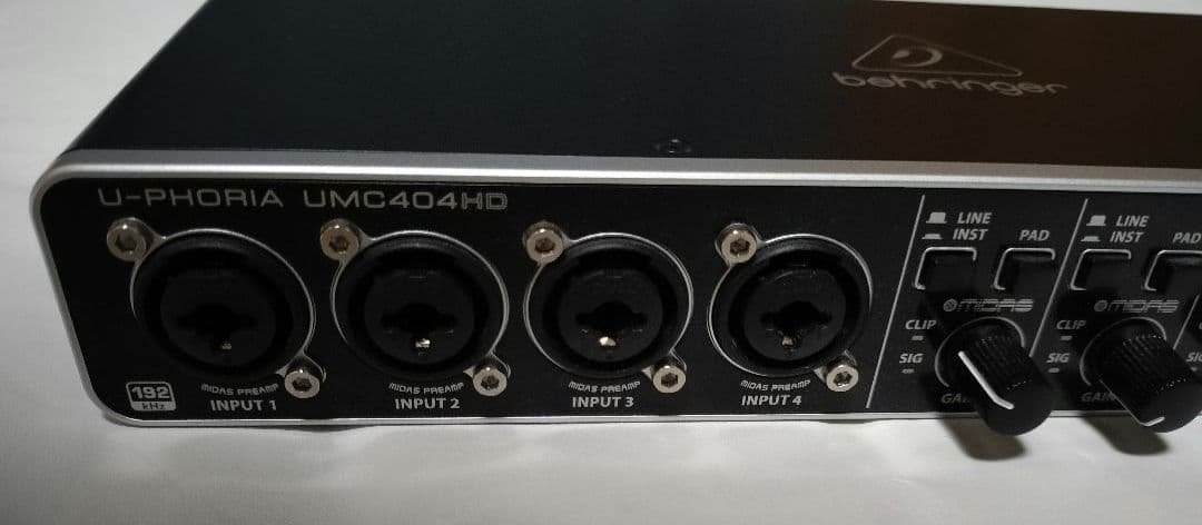 BEHRINGER　オーディオインターフェース UMC404HD　ベリンガー