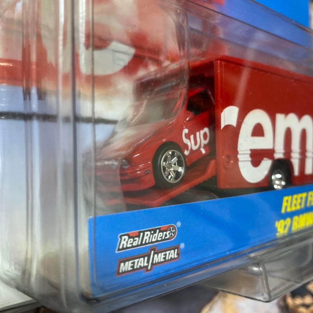 ミニカー Hot Wheels Supreme BMW M3