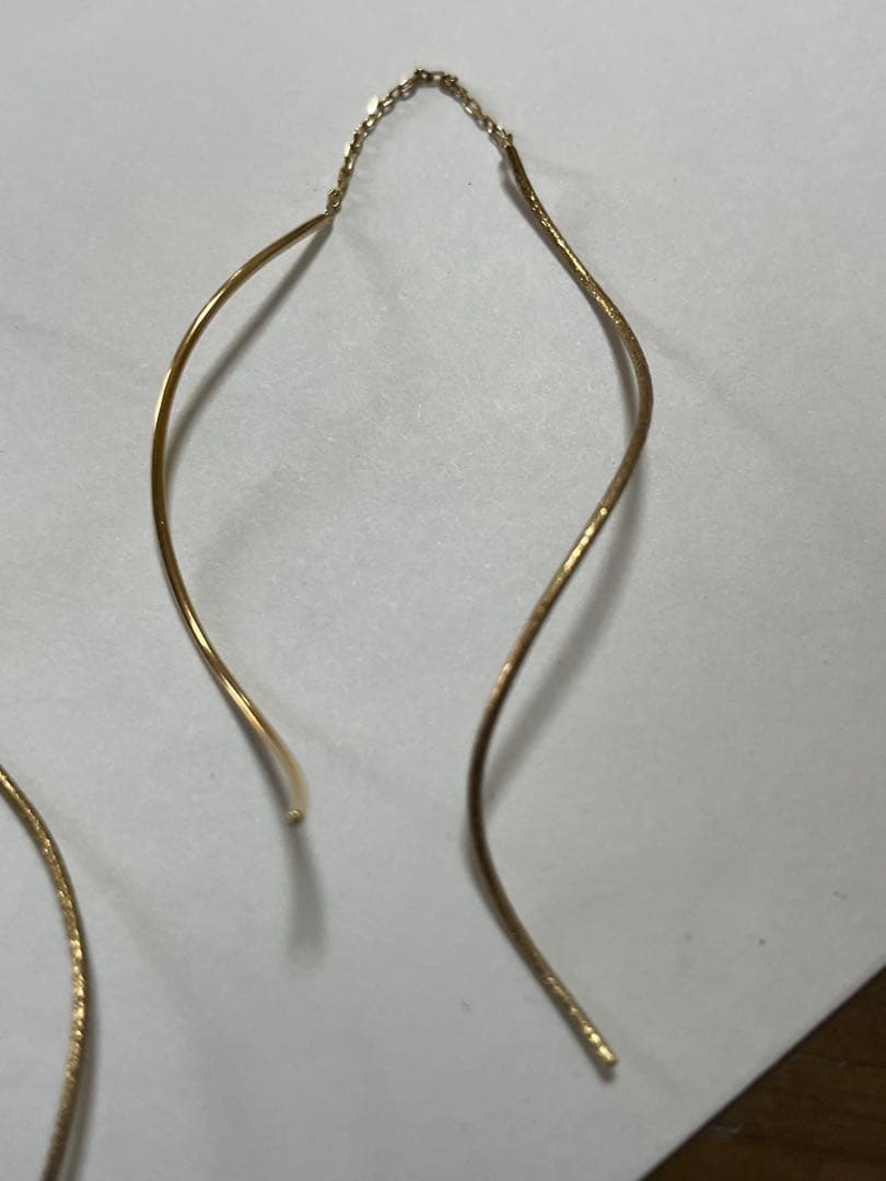 ⭐️chika T⭐️ 【COCOSHNIK 】S字ラインチェーンピアス