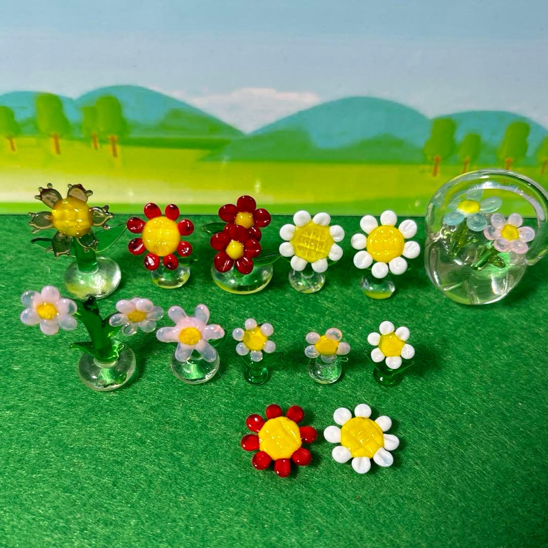 赤、白、ピンクのお花　　ガラス細工