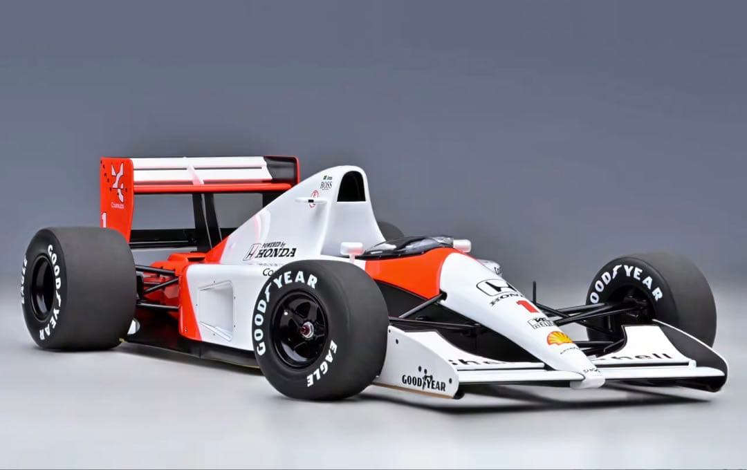 AUTOart McLaren MP4/8 1/18スケールモデル ミニカー