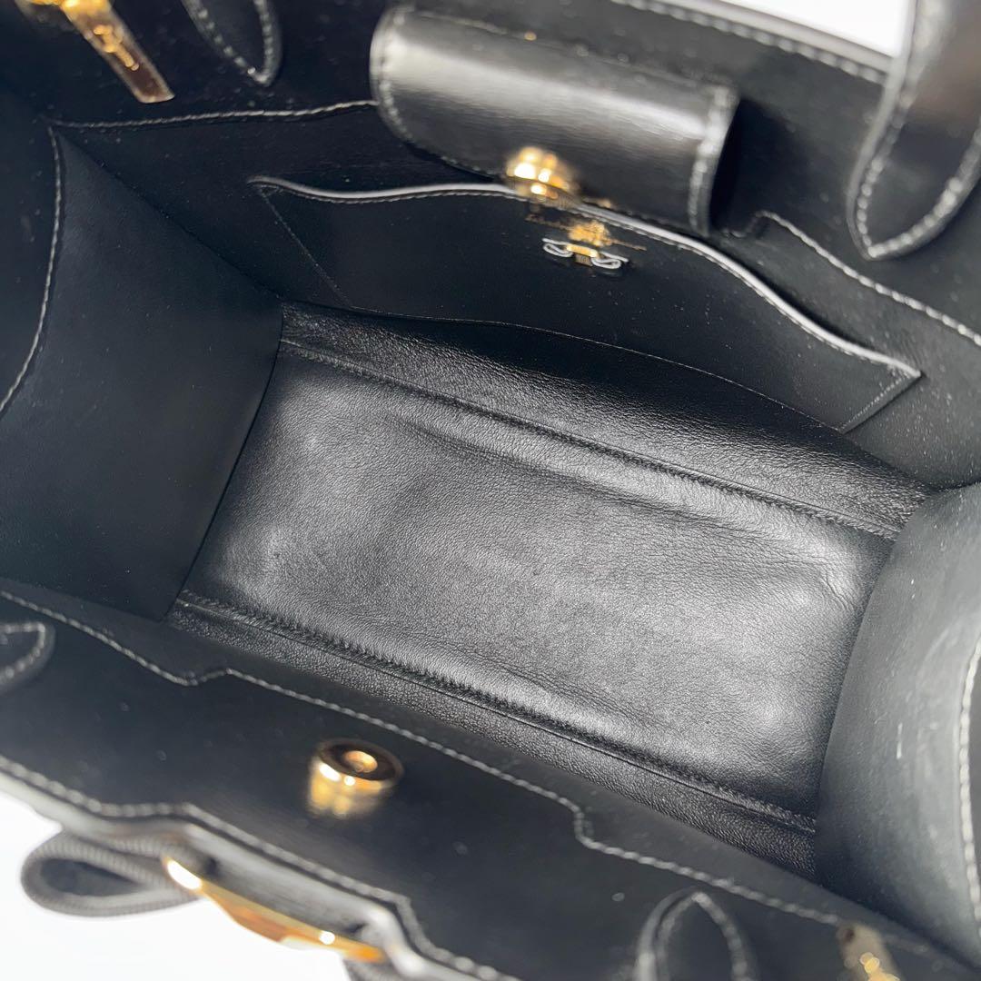 フェラガモ ヴァラ ハンドバッグ チェーンショルダーバッグ 2way ブラック