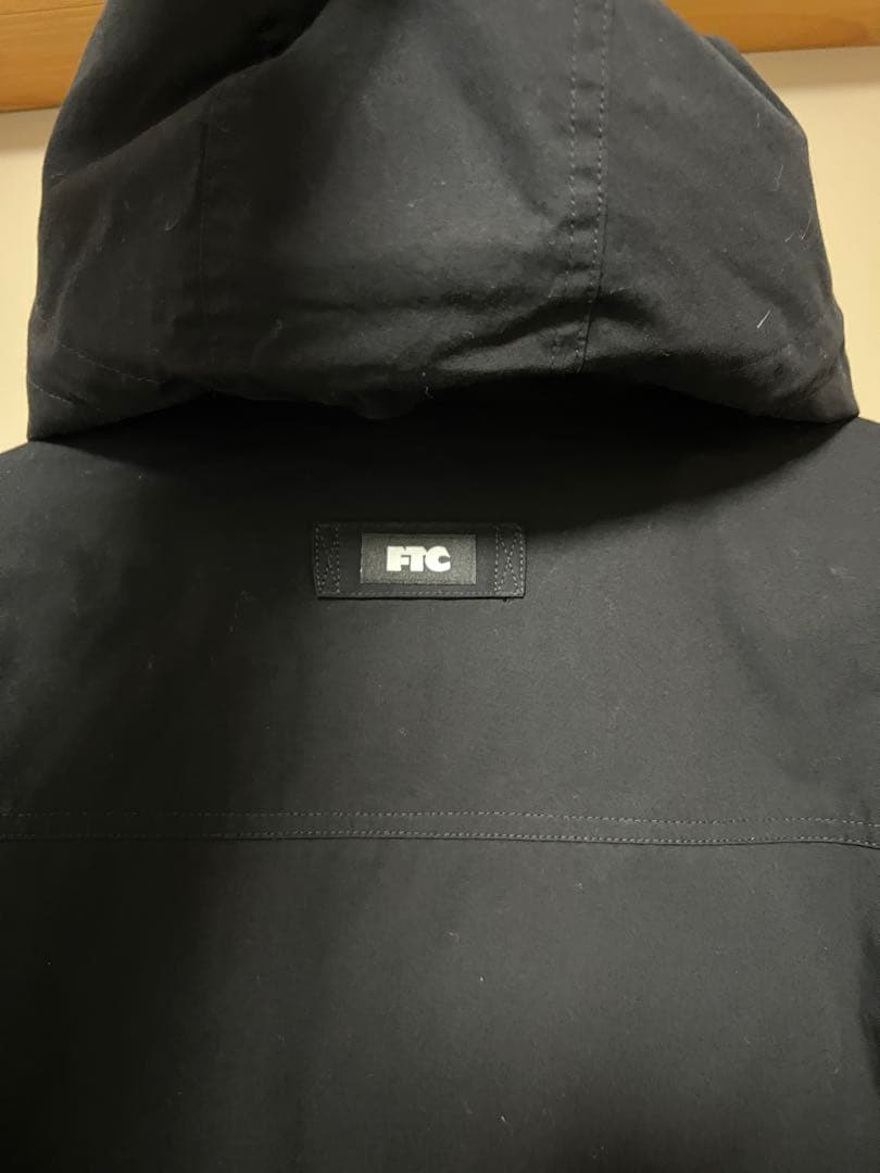 最終値下げ　美品　FTC ブラック マウンテンパーカー