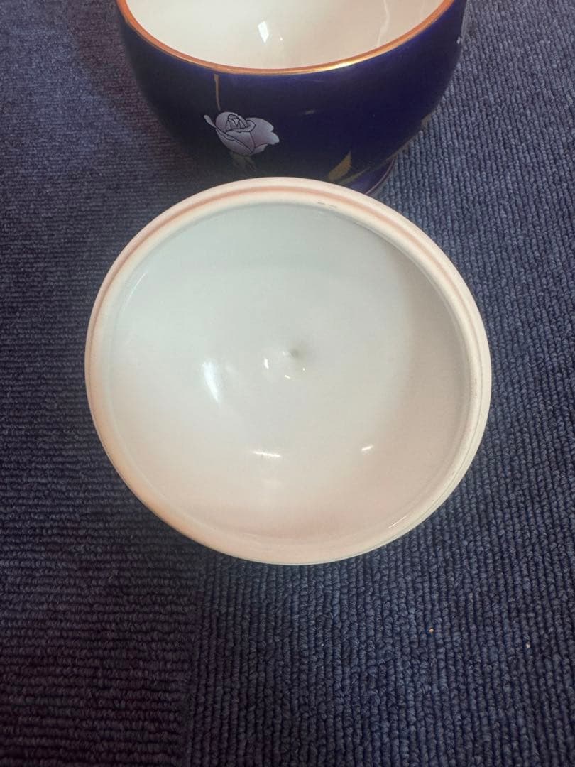 1752 香蘭社　瑠璃薔薇　キャンディーポット　金彩