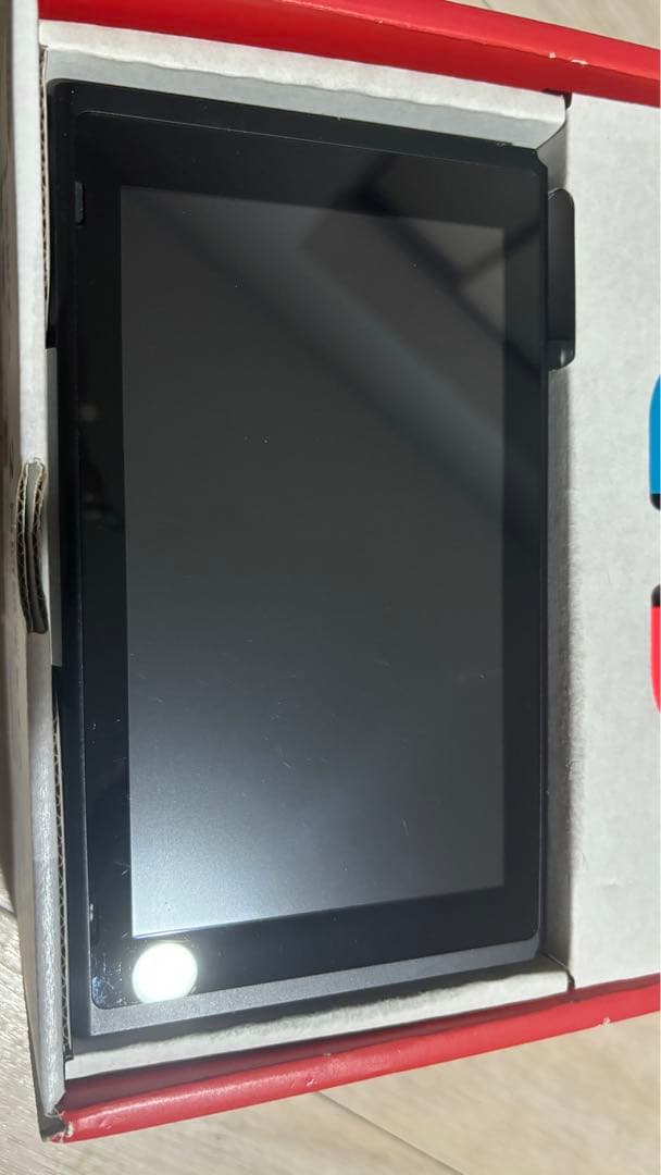 Nintendo Switch 青と赤のジョイコン付き