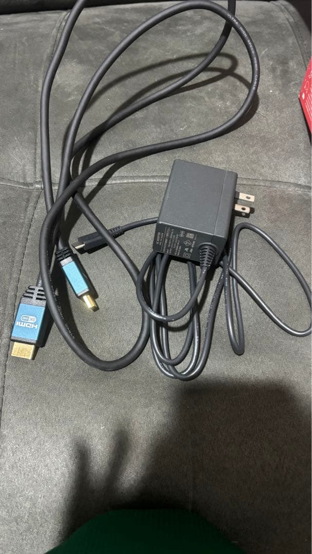 Nintendo Switch 青と赤のジョイコン付き