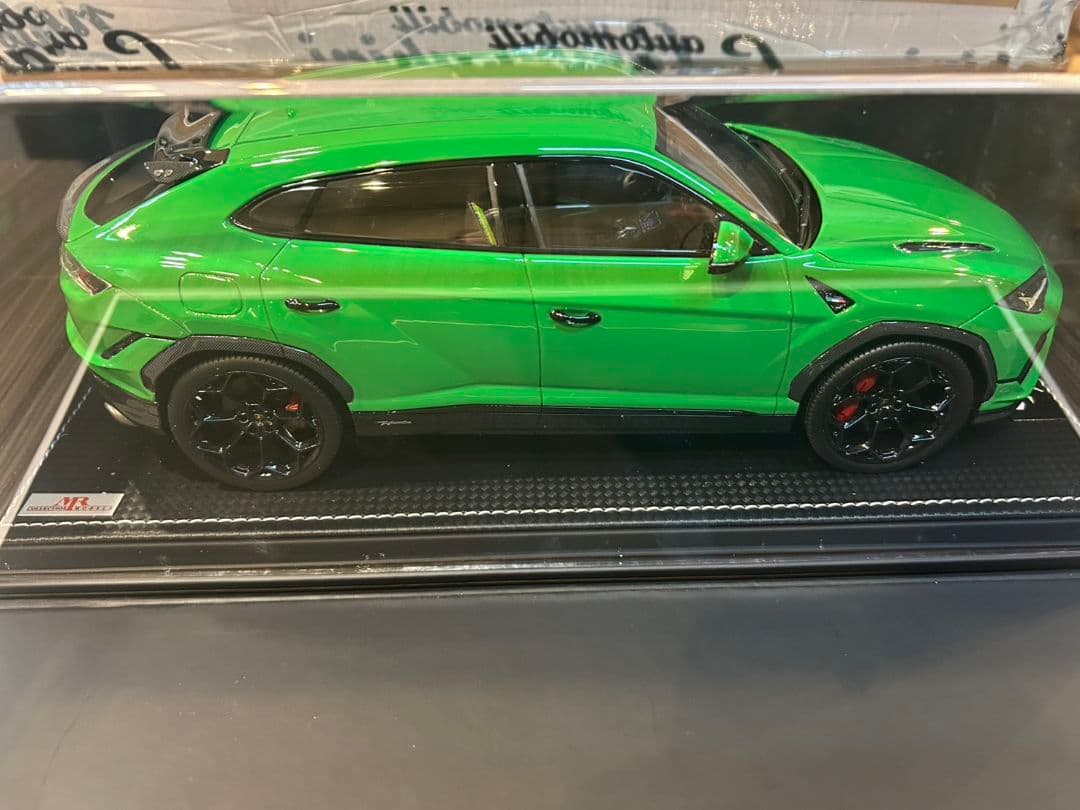 Lamborghini Urus 1/18 グリーン　精密模型