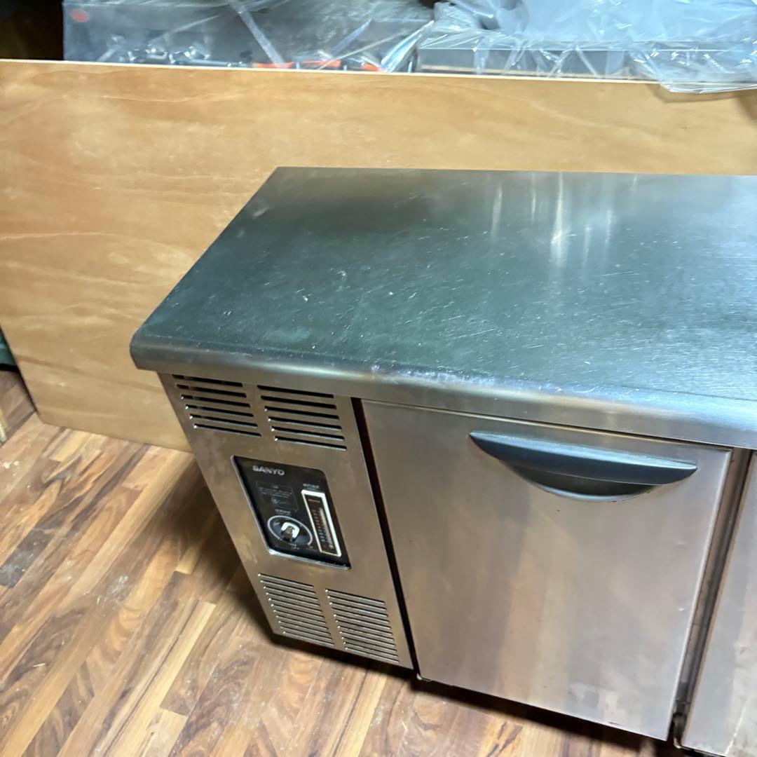 送料込み　サンヨー 3ドア 冷蔵コールドテーブル SUC-N1541J