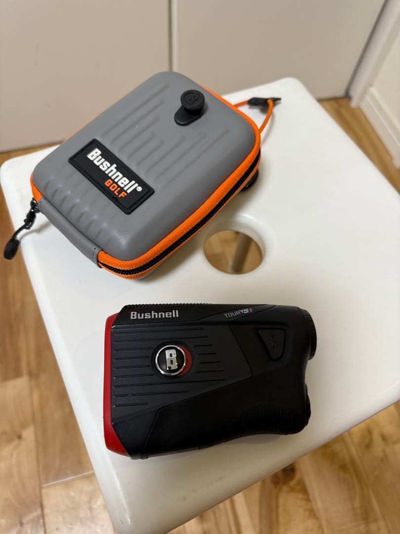 ブシュネル　ピンシーカーツアーV5　新品ケース付き