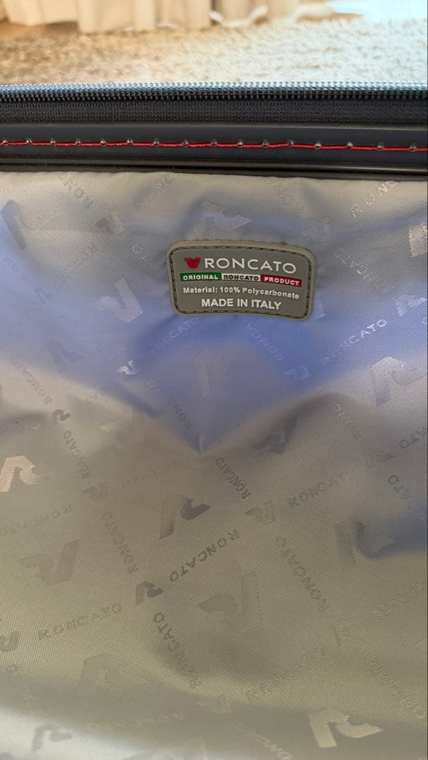 ネイビー ストライプ キャリーケース