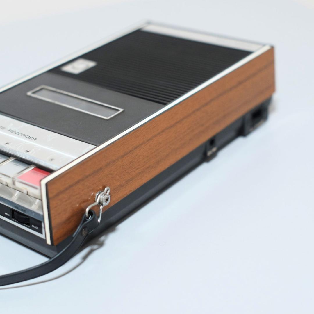 【メンテ済み】カセットプレイヤー TOSHIBA（東芝） KT-20P