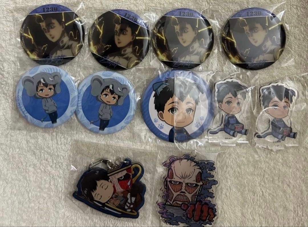 進撃の巨人　ベルトルト　缶バッジ　マーレの戦士　東武動物公園　カップインシリーズ