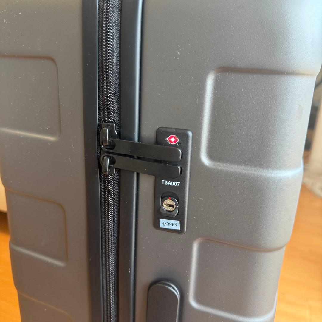 無印良品☆ストッパー機能　ハードキャリーケース　グレー　75L