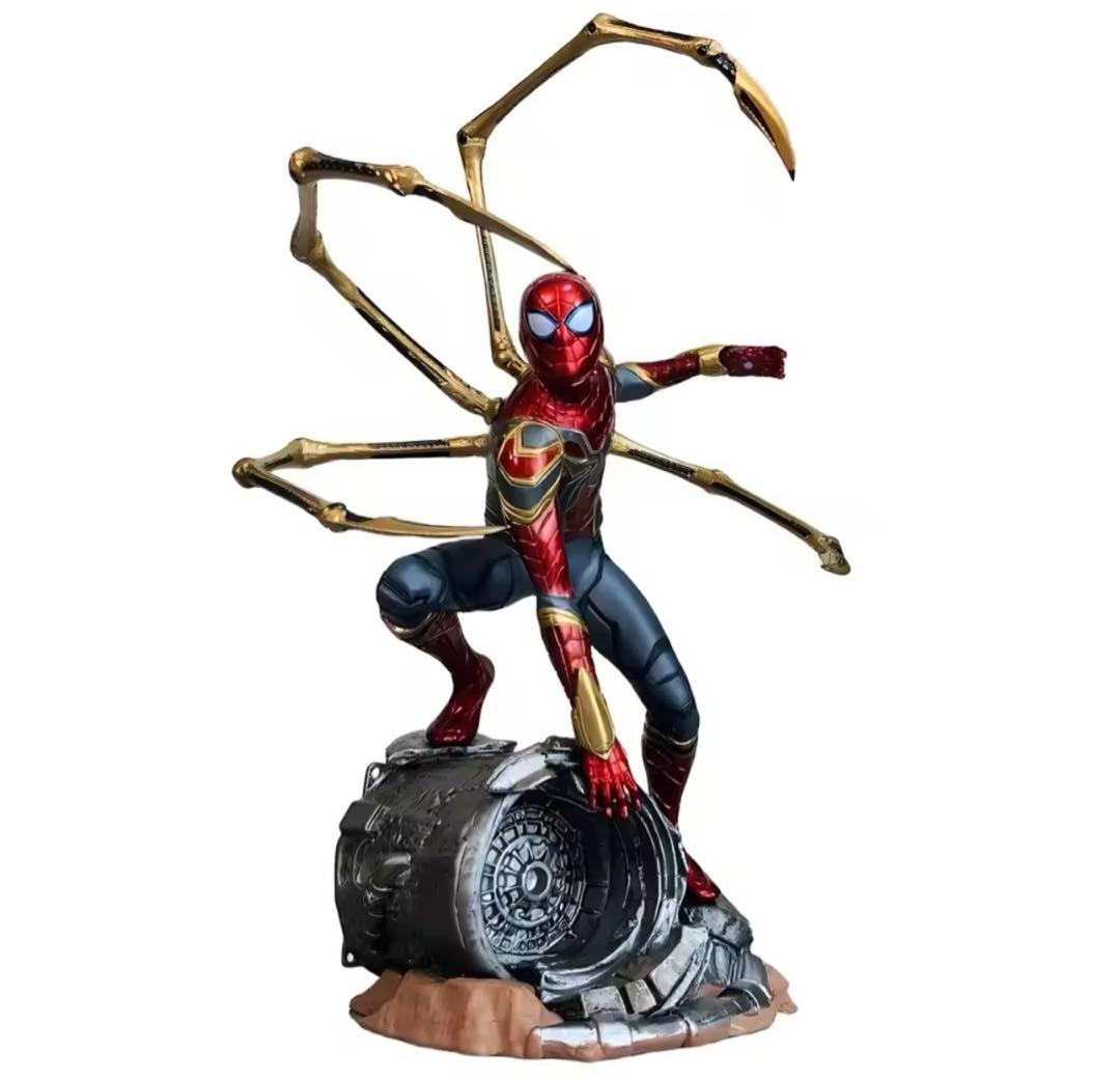 スパイダーマン　アイアンマン　アベンジャーズ　フィギュア