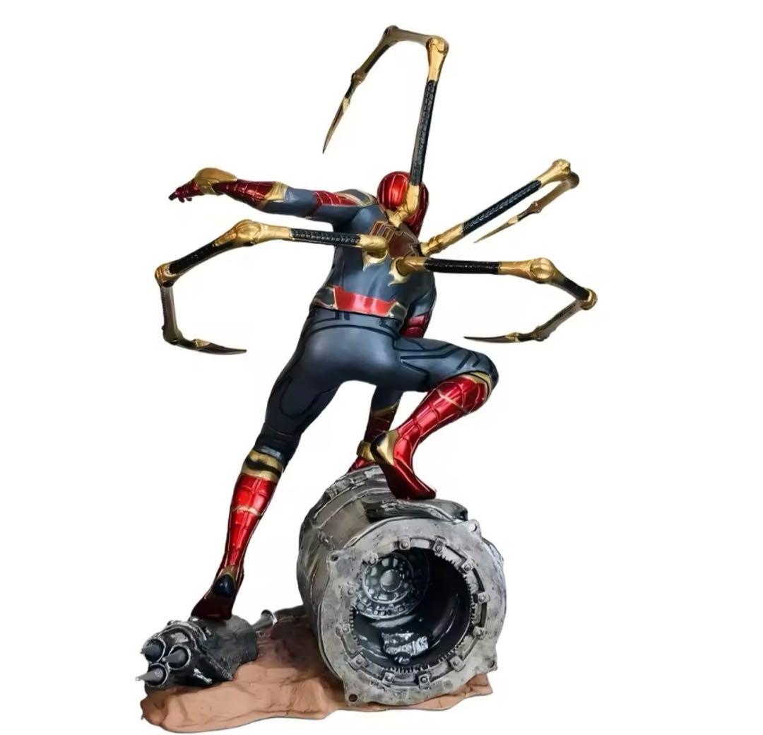 スパイダーマン　アイアンマン　アベンジャーズ　フィギュア