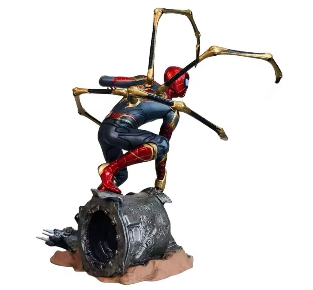 スパイダーマン　アイアンマン　アベンジャーズ　フィギュア