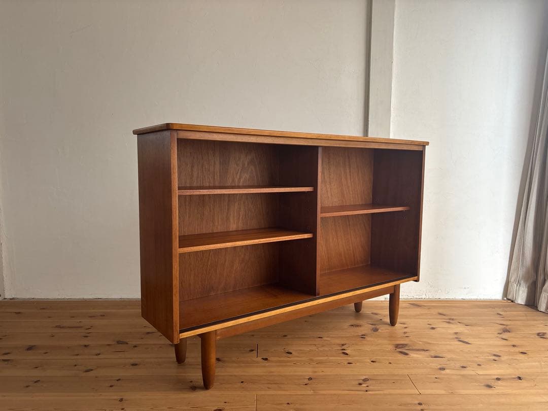 北欧ヴィンテージ　チーク　ガラスキャビネット