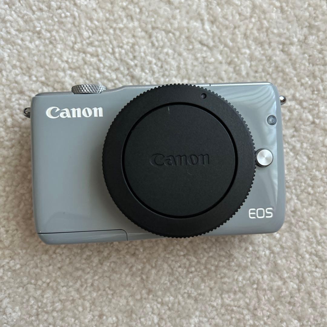Canon EOS M10 ミラーレスカメラ グレー　ダブルズームキット