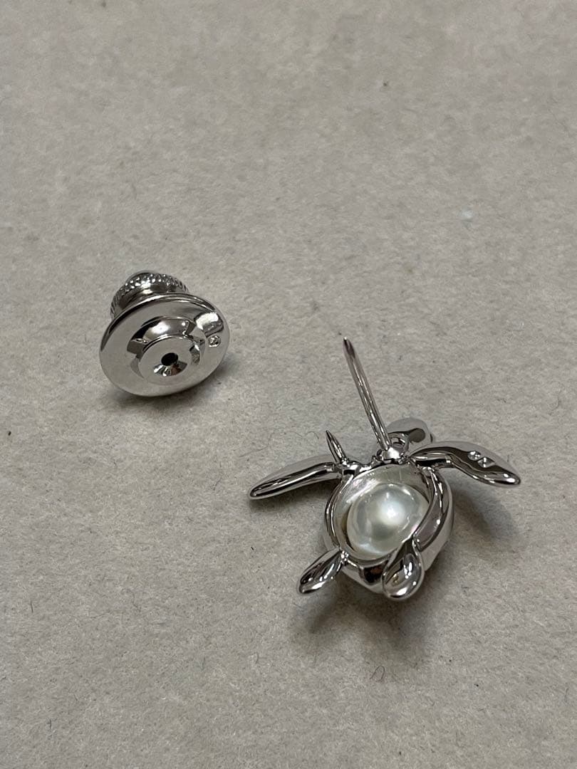 美品　mikimoto ピンブローチ　亀　パール ミキモト　SILVER
