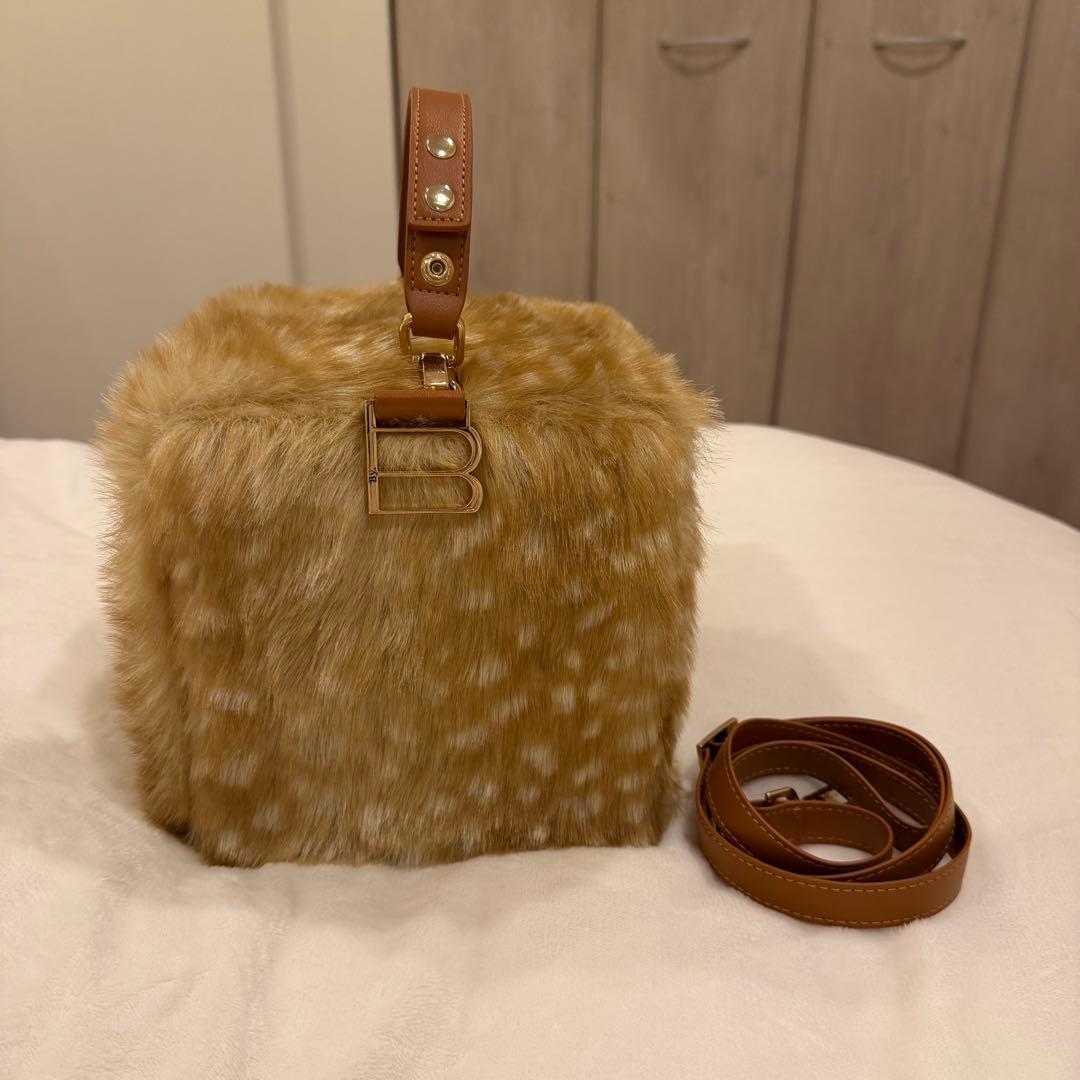 バッグ Bibiy. B. FUR BOX BAG