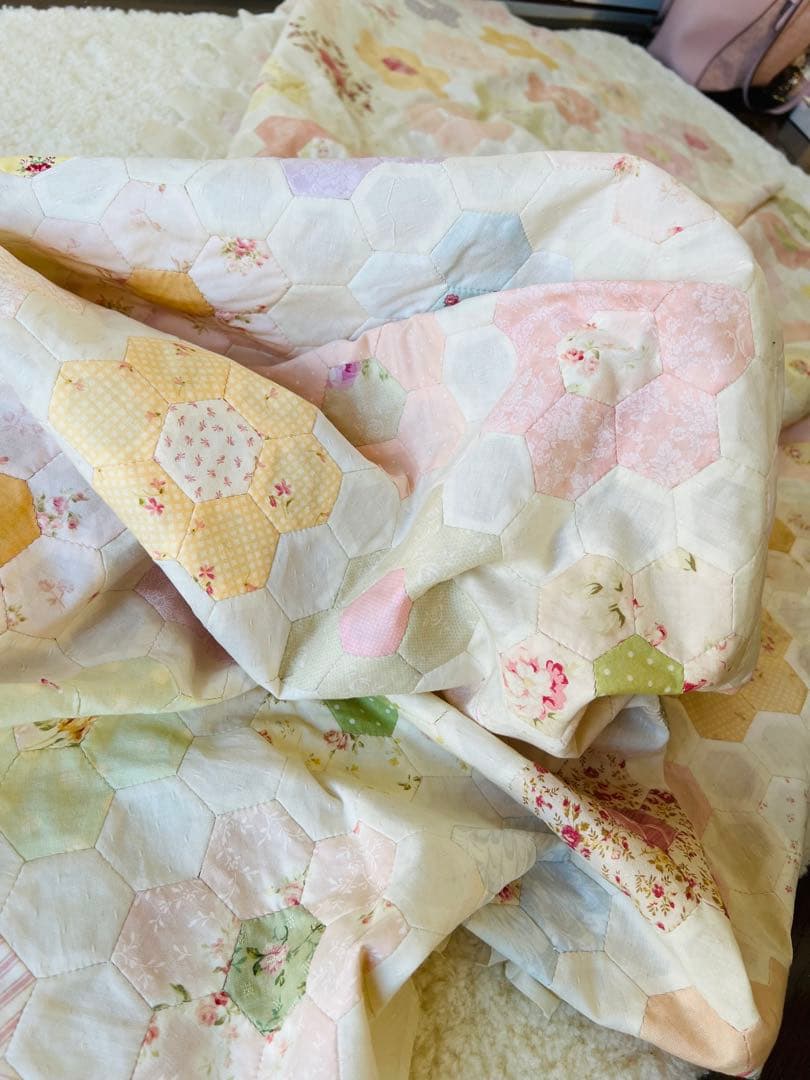 ☆値下げしました パッチワーク ベッドカバー ヘキサゴン